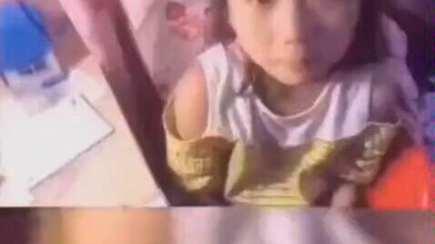 我一个单亲家庭长大的看得心里难受。