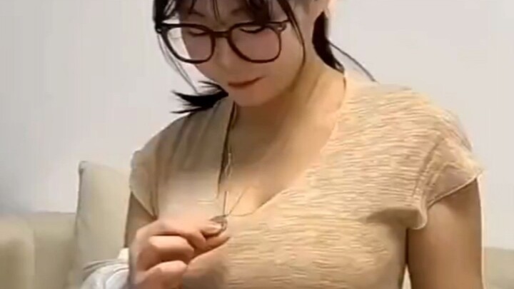 الحسد يشوه ملامح الإنسان بالكامل