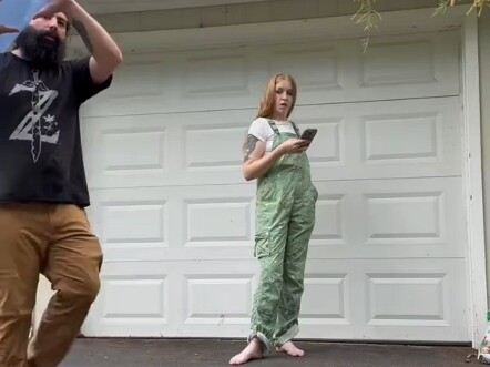 The trigger sound effect for controlling my wife