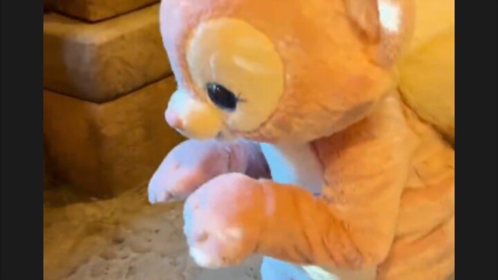 This is a “how I got into” video about Lyna Bell!