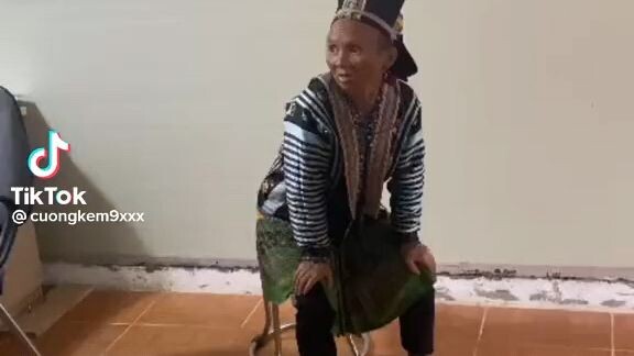 cười rụng răng 😂