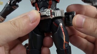 Pernahkah Anda melihat Kamen Rider bersenjata lengkap? Bandai SIC Kamen Rider Faiz out of the box - 