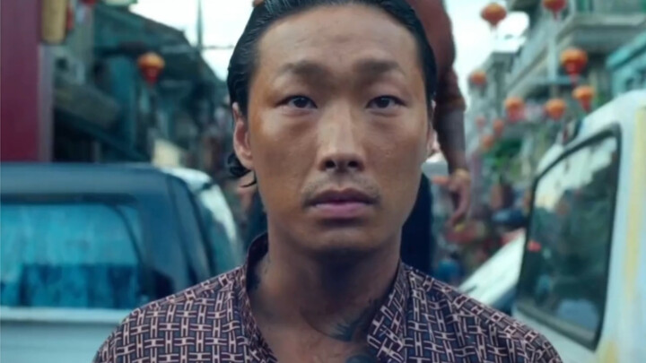 黑帮小弟比大哥还吊