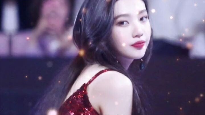 Aku ingin secara diam-diam menciptakan adegan ikonik, lalu membuat semua orang terpukau!