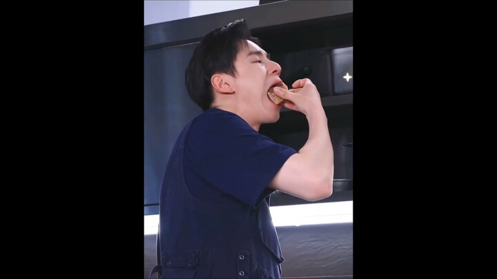 เรื่องกินต้องไว้ใจเก้อ #huyitian #胡一天 #หูอี้เทียนhuyitian胡一天 #หูอี้เทียน