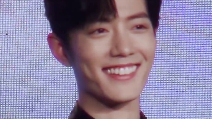 [Star Chasing PD] Brother Xiao Zhan’s smile is so healing!!!