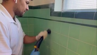 A foreign man who specializes in deep cleaning charges no less than $2,000. Let's see what he does. 