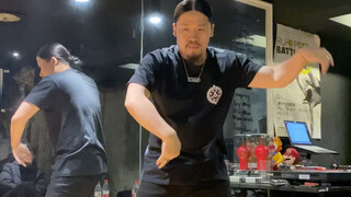 难的在一个人练习Popping的时候把各种音效拉满