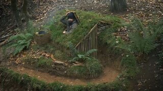 Building Complete And Warm Survival Shelter - Bushcraft Earth -