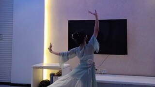 "业余高三生即兴入画江南"