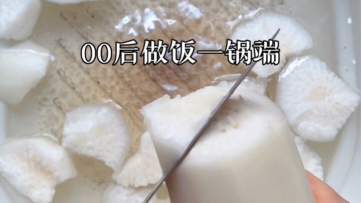 A 2000s kid’s quick food-hunting spree on the weekend! Today, it’s Chaoshan radish meatball soup—sup