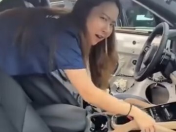 Tak heran memang mobil mewah, begitu manusiawi