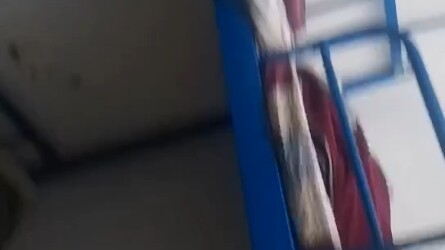 حالة غرفة النوم في إحدى المدارس الثانوية في هانغتشو الساعة الثالثة صباحًا