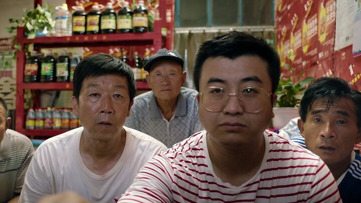 【Anh Việt】Không có lấy một diễn viên chuyên nghiệp, bộ phim quê mùa đến mức “rụng rời” này vì sao lạ