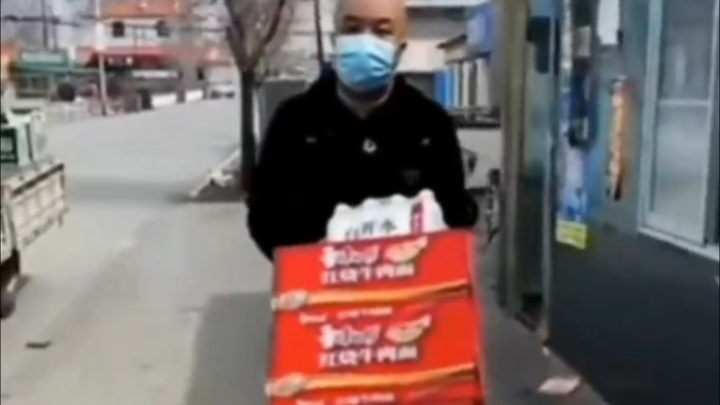 刀哥救小孩和捐助高考生真实视频曝光