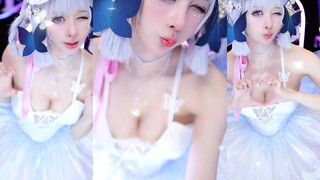 Kamisato Ayaka ballet cosplay