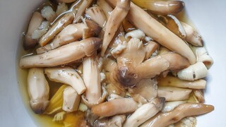 เห็ดโคนดองน้ำปลา ทำง่ายมาก Pickled Termite Mushroom in Fish Sauce Recipe | Thai Food | Thai Recipe