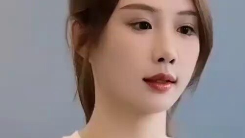 Look at the twelve stunning girls of Evergrande Song and Dance Troupe, they are really pleasing to t