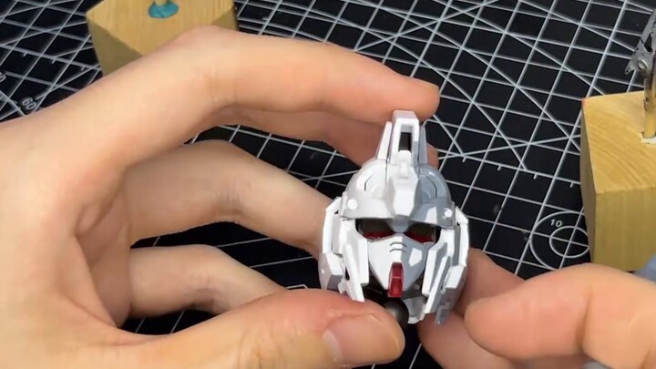 Gunakan spidol akrilik dengan mudah untuk membuat lukisan dua dimensi [Unicorn Bust Gachapon]