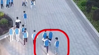 男生之间的争吵超不过三秒