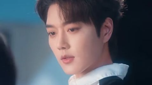 Putus asa, aku menggoda CEO dingin. Semua kira aku gagal, tapi ia jatuh cinta