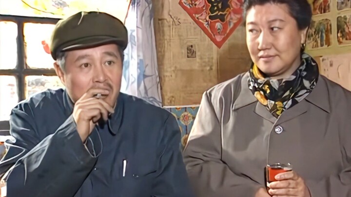 An old man arranged a blind date for his son, but unexpectedly the woman was actually after him.