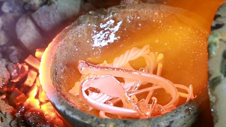 The unique filigree technique, passed down for four thousand years, was once a must-have collectible