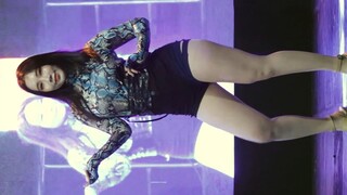 Laysha Lip_Hip (HyunA) Xia Rong straight shot @ Busan Foreign Festival by hoyasama