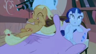 Twilight Sparkle: Family, who understands this?