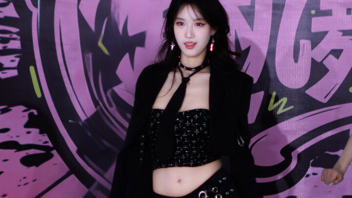 ถ้าเอาลุคไอดอลเกิร์ลกรุ๊ป Aespa มาแมตช์แล้วเปิดประตูสู่ยุคของ Girls’ Generation จะเป็นยังไง? | เวอร์