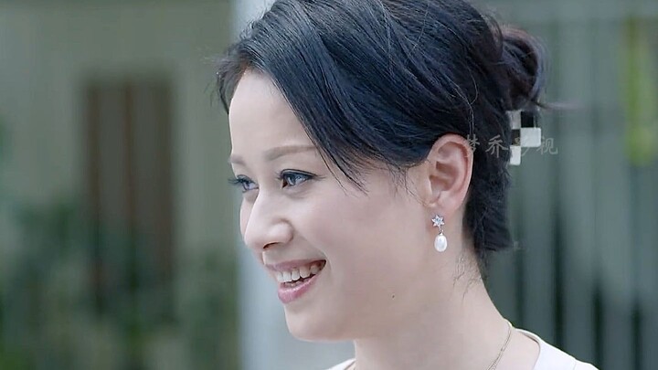 A first love rekindled after a long separation—when you meet again, your heart still flutters as it 