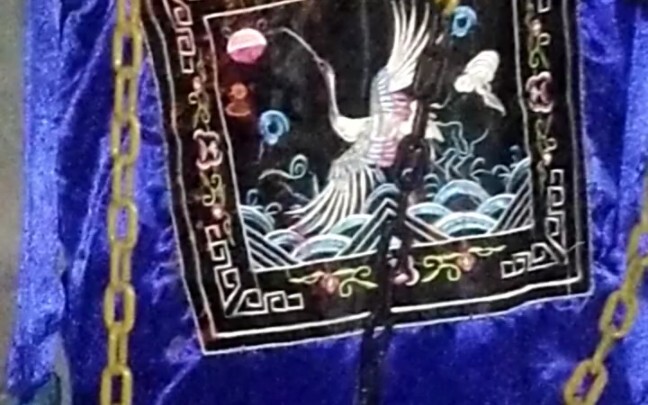 在鬼屋里面玩王爷梗，结果尴尬了