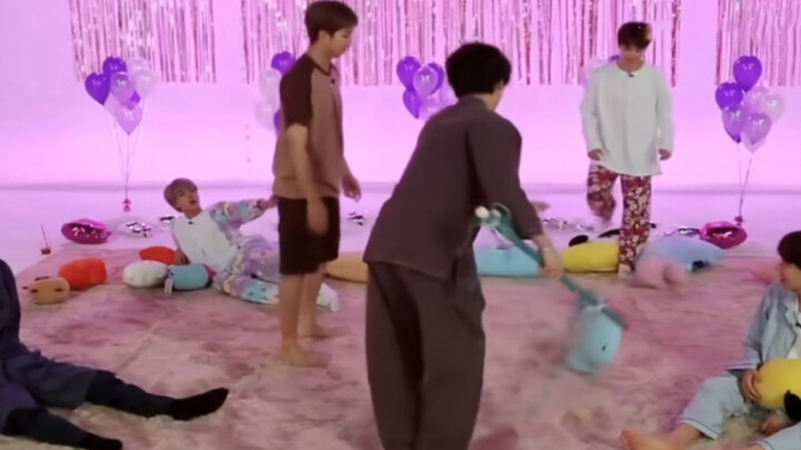 [BTS] Jung Kook Gets His Doll Back