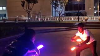 中非友谊，严肃交流