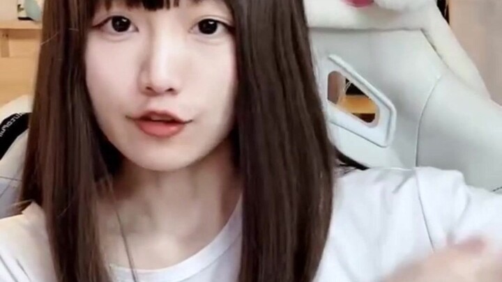 DNF Players’ Outfits at Different Stages