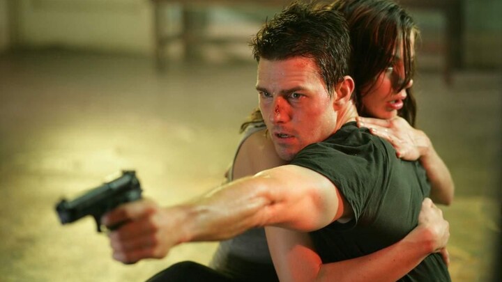 Tom Cruise sangat keren dan tampan saat berlari. Ternyata adegan penyelamatan pacarnya direkam di Ko