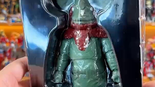 The one with big ears may not be Zhu Bajie, but may be an alien