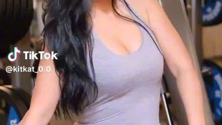 body goal belahan montok k