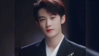 内娱现偶终于有了不接土气的苏感和氛围感了  檀健次现偶也要当教科书了吗