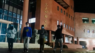 封校期间的小鸡恰恰舞