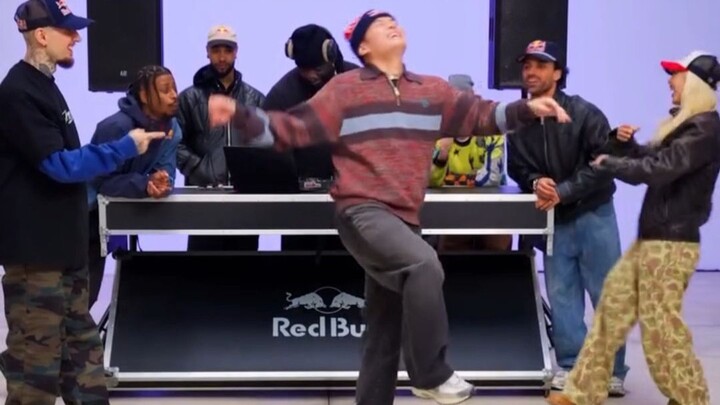 MTPOP ปะทะ Poppin C การแข่งขันฟังเพลง