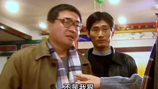 男人用菜刀砍掉紫檀马的尾巴，瞬间就发现了不对劲。