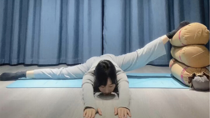 Latihan Kelenturan Split Horizontal (1) | Mengirimkan Kekuatanmu Melalui Layar