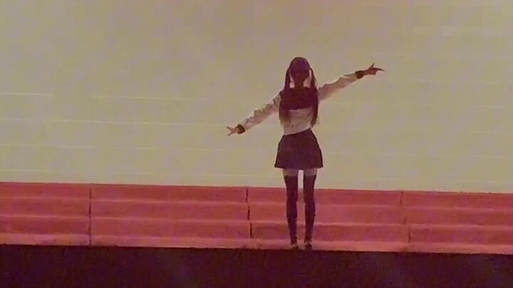First experience of home dance\ (I'm sorry that you're so cute) So let's start practicing to be an i