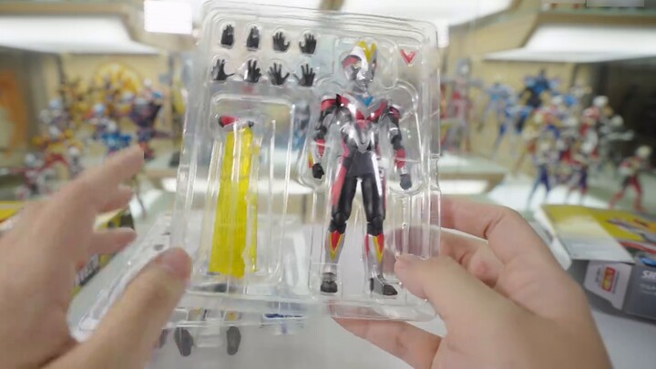 The accessories are very different. Do you choose the skill special effects or the light special eff