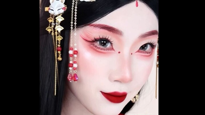 The Fox Gets Married