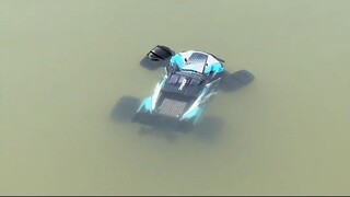 The car fell into the water, so the remote control was thrown away directly！
