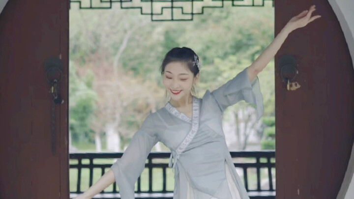 “Xiaoyao”: A Carefree Little Immortal, Focused on Studying the Mortal World.
