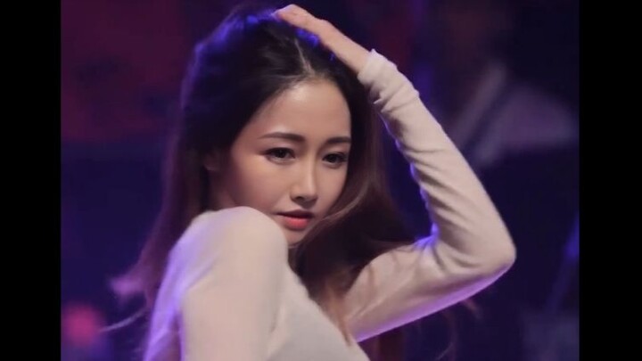 Ai Kyu Ryo (Ayumi Miura)? Tarian girl grup?