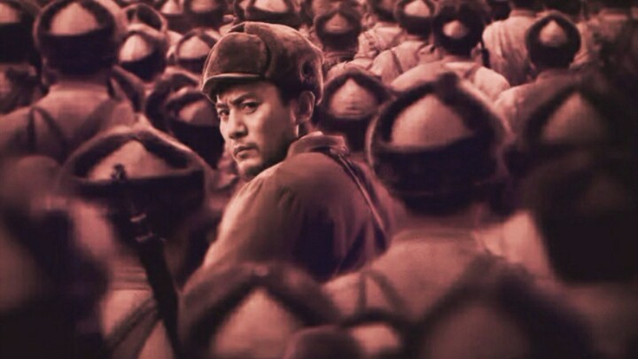 "Pak Tua! Kapan terakhir kali Bapak ke Seoul? Saya ke sini tahun 1951 naik tank. Waktu itu namanya H